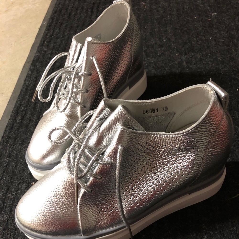 Platform Fashion Sneakers!